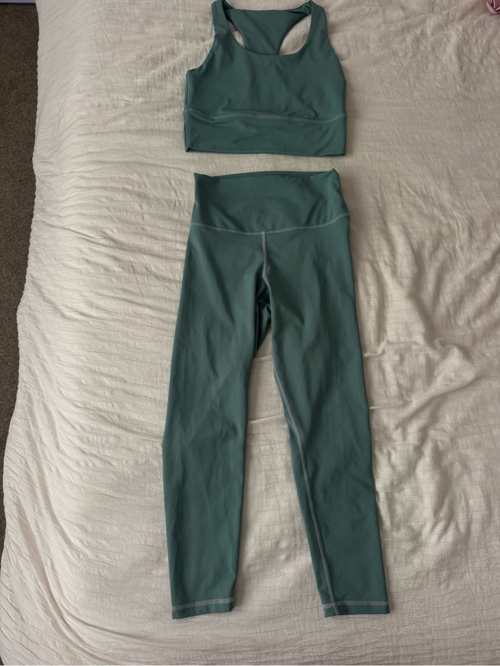 Women’s High-Waist Active Sports Bra and Leggings Activewear Set Seafoam